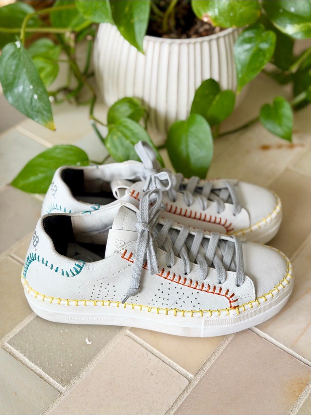 P448 Women's Thea Whip Stitch Low Top Platform Sneakers - 36 - Picture 8 of 13